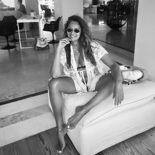 Vicky Koulianou feet photo 16