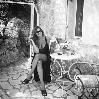 Vicky Koulianou feet photo 18