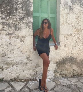Vicky Koulianou feet photo 3