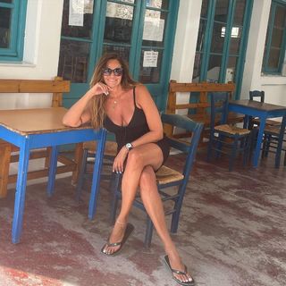 Vicky Koulianou feet photo 1