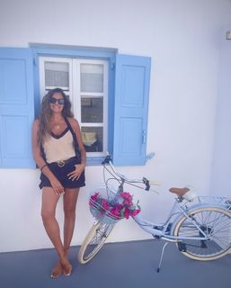 Vicky Koulianou feet photo 7