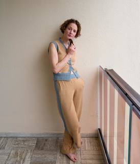 Vicky Krieps feet photo 8