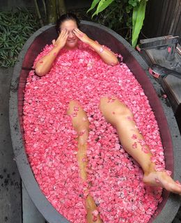 Vicky Pattison feet photo thumbnail