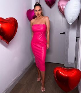 Vicky Pattison feet photo thumbnail