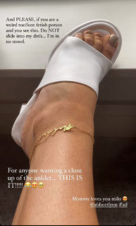 Vicky Pattison feet photo thumbnail