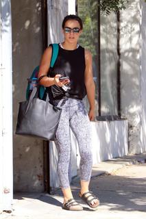 Victoria Arlen feet photo 18