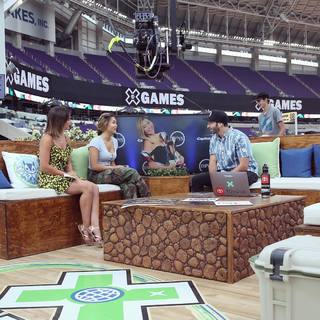Victoria Arlen feet photo 14