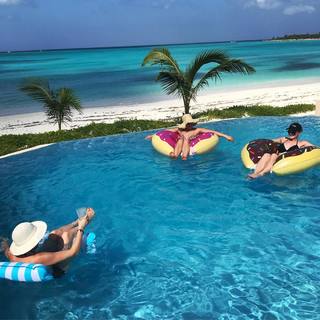 Victoria Arlen feet photo 1