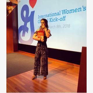 Victoria Arlen feet photo 13