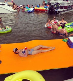 Victoria Arlen feet photo 6