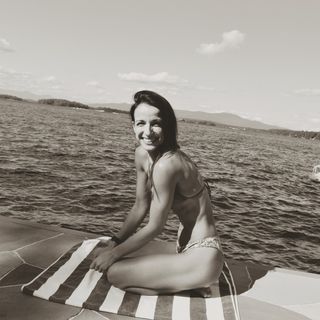 Victoria Arlen feet photo 3
