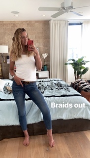 Victoria Azarenka feet photo thumbnail