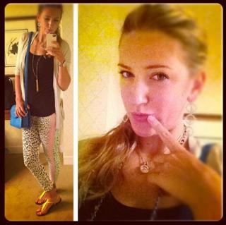 Victoria Azarenka feet photo thumbnail