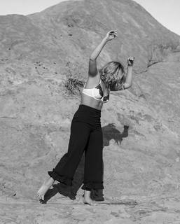 Victoria Baldesarra feet photo 18