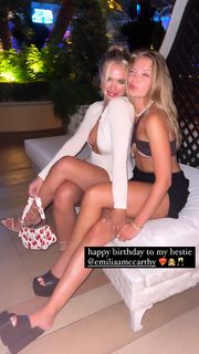 Victoria Baldesarra feet photo 6