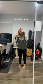 Victoria Baldesarra feet photo 11