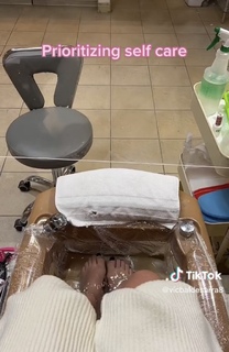 Victoria Baldesarra feet photo 6