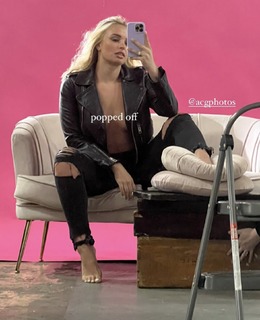 Victoria Baldesarra feet photo 13