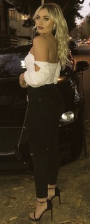 Victoria Baldesarra feet photo 5