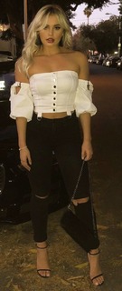 Victoria Baldesarra feet photo 2
