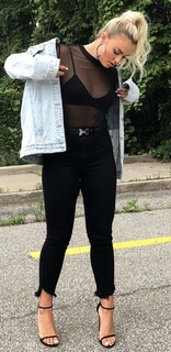 Victoria Baldesarra feet photo 20