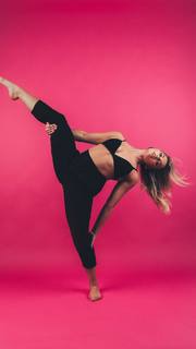 Victoria Baldesarra feet photo 20