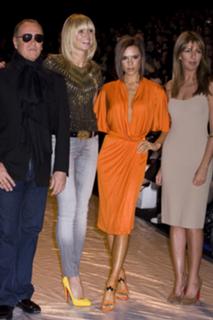 Victoria Beckham feet photo thumbnail