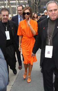 Victoria Beckham feet photo thumbnail