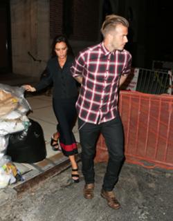 Victoria Beckham feet photo thumbnail