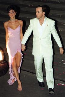 Victoria Beckham feet photo thumbnail