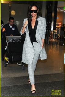 Victoria Beckham feet photo thumbnail