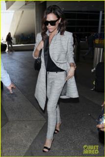 Victoria Beckham feet photo thumbnail