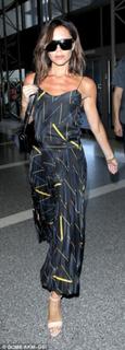 Victoria Beckham feet photo thumbnail