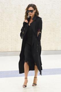 Victoria Beckham feet photo thumbnail