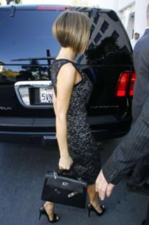 Victoria Beckham feet photo thumbnail