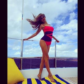 Victoria Bonya feet photo thumbnail