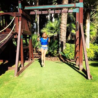 Victoria Bonya feet photo thumbnail