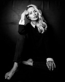 Victoria Bonya feet photo thumbnail