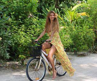 Victoria Bonya feet photo thumbnail