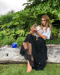 Victoria Bonya feet photo thumbnail