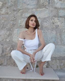 Victoria Bonya feet photo thumbnail