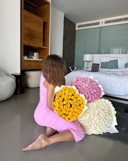 Victoria Bonya feet photo thumbnail