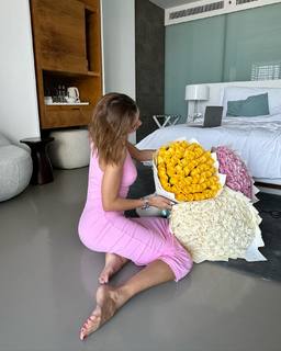 Victoria Bonya feet photo thumbnail