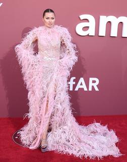 Victoria Bonya feet photo thumbnail