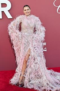 Victoria Bonya feet photo thumbnail