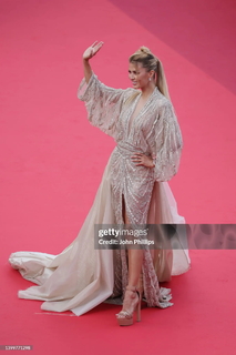 Victoria Bonya feet photo thumbnail