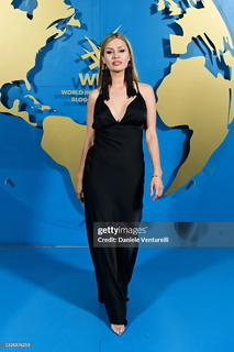 Victoria Bonya feet photo thumbnail