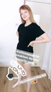 Victoria Clay feet photo 1
