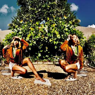 Victoria Crawford feet photo thumbnail