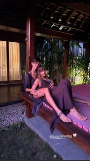 Victoria De Angelis feet photo 1